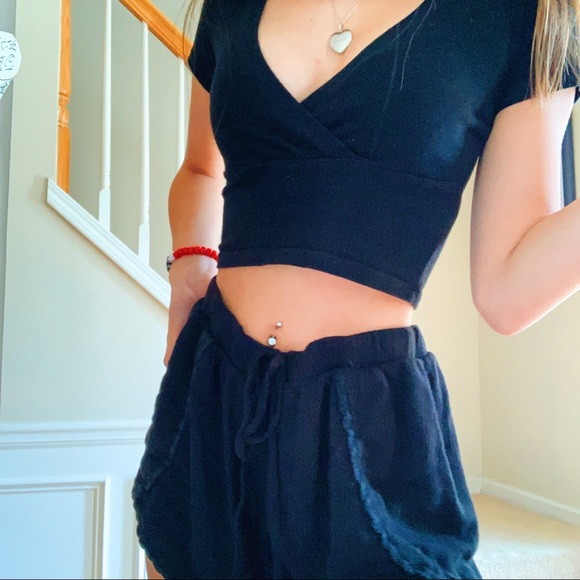 SOLD🚫 Brandy Melville Black Amara Top - Picture 4 of 5